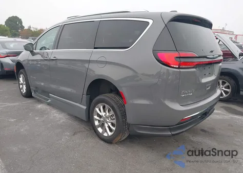 2021 Chrysler Pacifica Touring L z USA, uszkodzony, nr VIN 2C4RC1BG6MR575214